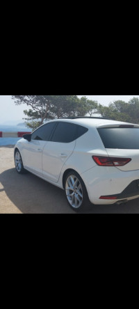 voitures-seat-leon-2013-chlef-algerie