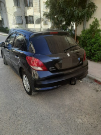 voitures-peugeot-207-2012-fennec-bordj-el-kiffan-alger-algerie