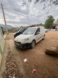 voitures-peugeot-partner-2014-tepee-amira-arras-mila-algerie