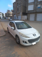 voitures-peugeot-207-2012-oran-algerie