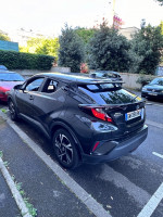 voitures-toyota-chr-2023-design-sidi-bel-abbes-algerie