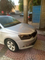 voitures-skoda-fabia-2016-chiffa-blida-algerie