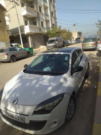 voitures-renault-megane-3-2012-bosse-bordj-el-kiffan-alger-algerie