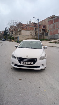 voitures-peugeot-301-2013-active-mila-algerie