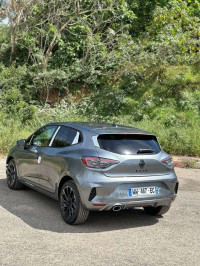 voitures-renault-clio-5-2024-alpine-birkhadem-alger-algerie