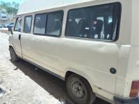 bus-j5-peugeot-1986-ain-bessem-bouira-algerie