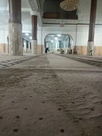 غسل سجادات المساجد