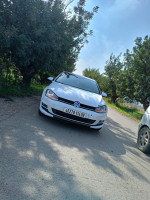 voitures-volkswagen-golf-7-2014-highline-chiffa-blida-algerie