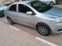 voitures-toyota-yaris-2013-sidi-lakhdar-ain-defla-algerie