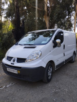 fourgon-renault-trafic-2009-lakhdaria-bouira-algerie