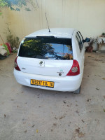 voitures-renault-clio-3-2014-campus-bougara-blida-algerie