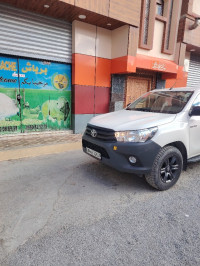 voitures-toyota-hilux-2020-ريفو-taya-setif-algerie