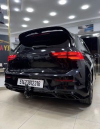 سيارات-volkswagen-golf-8-2023-r-line-شراقة-الجزائر