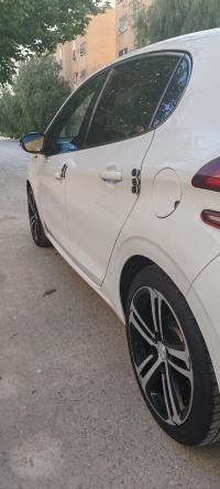 سيارات-peugeot-208-2018-gt-line-باتنة-الجزائر