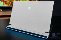 Alienware x15 r2
