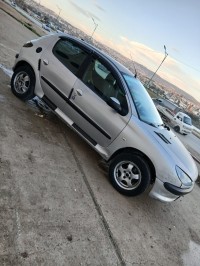 سيارات-peugeot-206-2001-قسنطينة-الجزائر