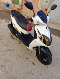 motos-et-scooters-sym-jet-4-2019-oran-algerie