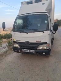 شاحنة-hino-300-2014-ذراع-الميزان-تيزي-وزو-الجزائر