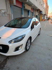 voitures-peugeot-308-2012-biskra-algerie