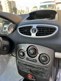 voitures-renault-clio-3-2012-bir-el-djir-oran-algerie