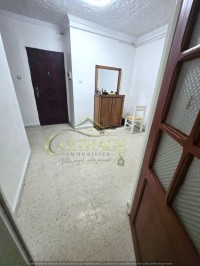 شقة-كراء-3-غرف-عنابة-الجزائر