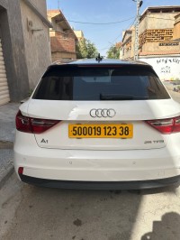 سيارات-audi-a1-sportback-2023-allstreet-تيسمسيلت-الجزائر