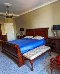 Chambre à coucher de luxe KING SIZE