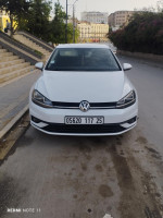 voitures-volkswagen-golf-7-2017-trendline-constantine-algerie