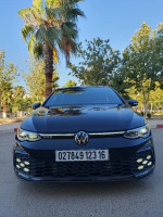 voitures-volkswagen-golf-8-2023-gtd-foull-option-bouira-algerie