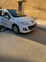 voitures-peugeot-207-2012-allure-algerie