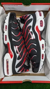Nike Tn Air Max Plus Black University Red 2023 - Ref DM0032-004 Original اصلية Pointure 47 - 30.5 Cm