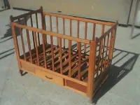 سرير أطفال 