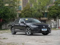 Volkswagen Passat 2025 pro