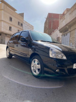 voitures-renault-clio-campus-2011-extreme-mostaganem-algerie