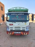 camion-isuzu-npr71-2019-bechar-algerie