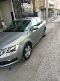 سيارات-skoda-octavia-2018-ambition-عمر-البويرة-الجزائر
