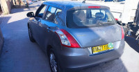 voitures-suzuki-swift-2015-bordj-el-kiffan-alger-algerie