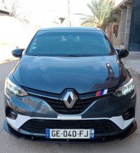 voitures-renault-clio5-2022-biznas-bechar-algerie