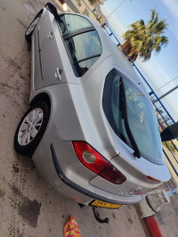 voitures-renault-laguna-2-2003-oran-algerie