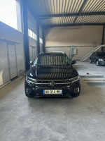 voitures-volkswagen-t-roc-2023-rline-hussein-dey-alger-algerie