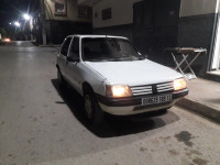 voitures-peugeot-205-1989-junior-tlemcen-algerie