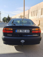 voitures-renault-laguna-1-1999-msila-algerie