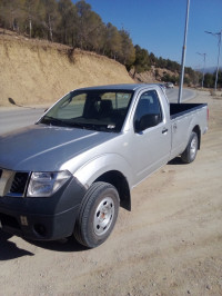 utilitaire-nissan-navara-2014-arris-batna-algerie