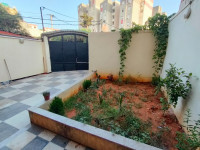 appartement-location-f4-alger-staoueli-algerie