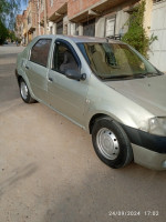 voitures-dacia-logan-2005-ksar-boukhari-medea-algerie