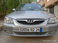 voitures-hyundai-accent-2012-gls-boghar-medea-algerie