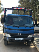 camion-hino-300-hino813-2011-corso-boumerdes-algerie