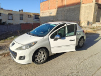 voitures-peugeot-207-2012-setif-algerie