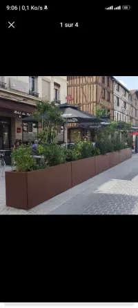 Bac a fleurs pour restaurant 