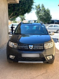 cars-dacia-sandero-2019-stepway-restylee-chlef-algeria